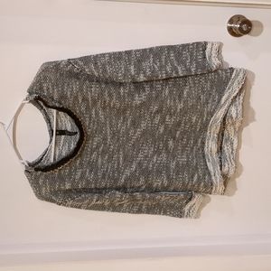 Jessica Simpson sweater